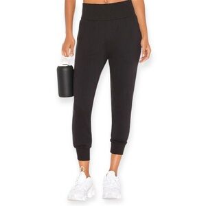 Nike Revolve Flow Hyper Pocket Black Jogger Leggings Size Small